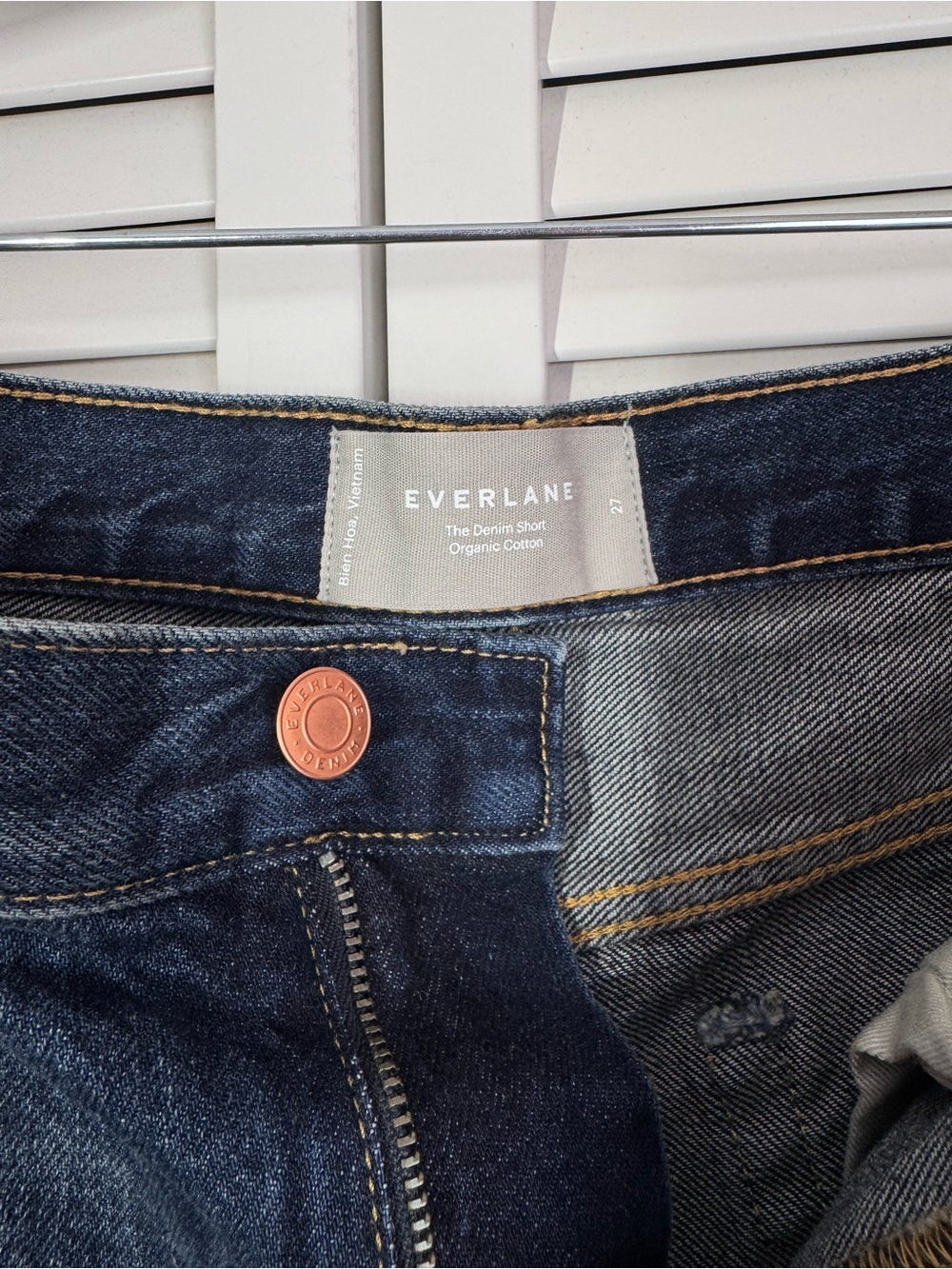 Everlane The Denim Short Organic Cotton -Dark Blue - Picture 4 of 8